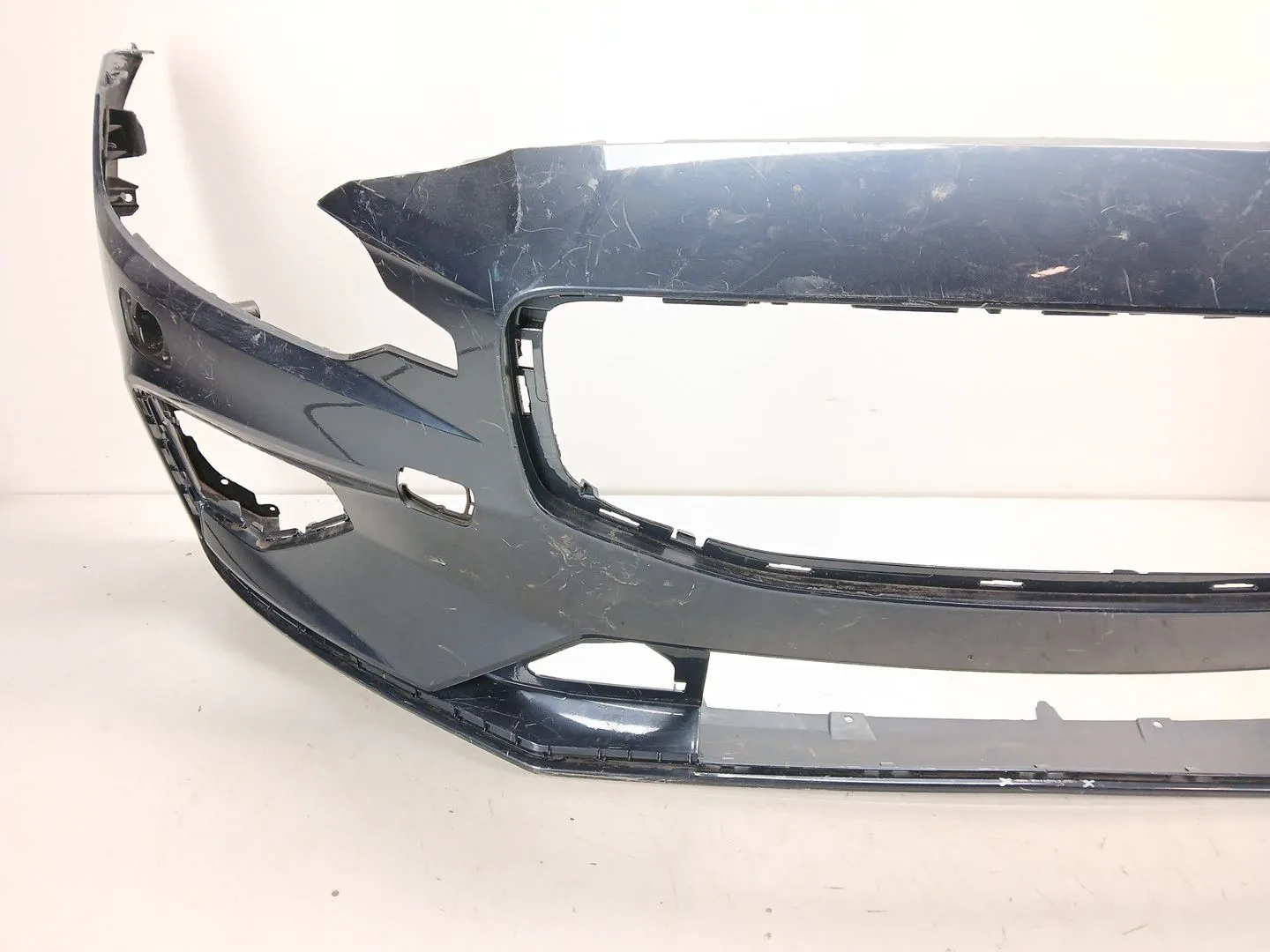 Paragolpes Delantero para Volvo V60 I (155)