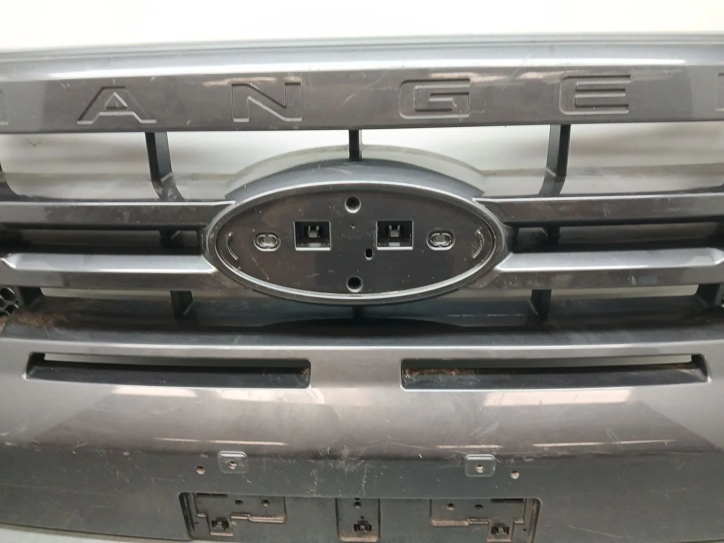 Rejilla Paragolpes Delantero para Ford Ranger (Tke)