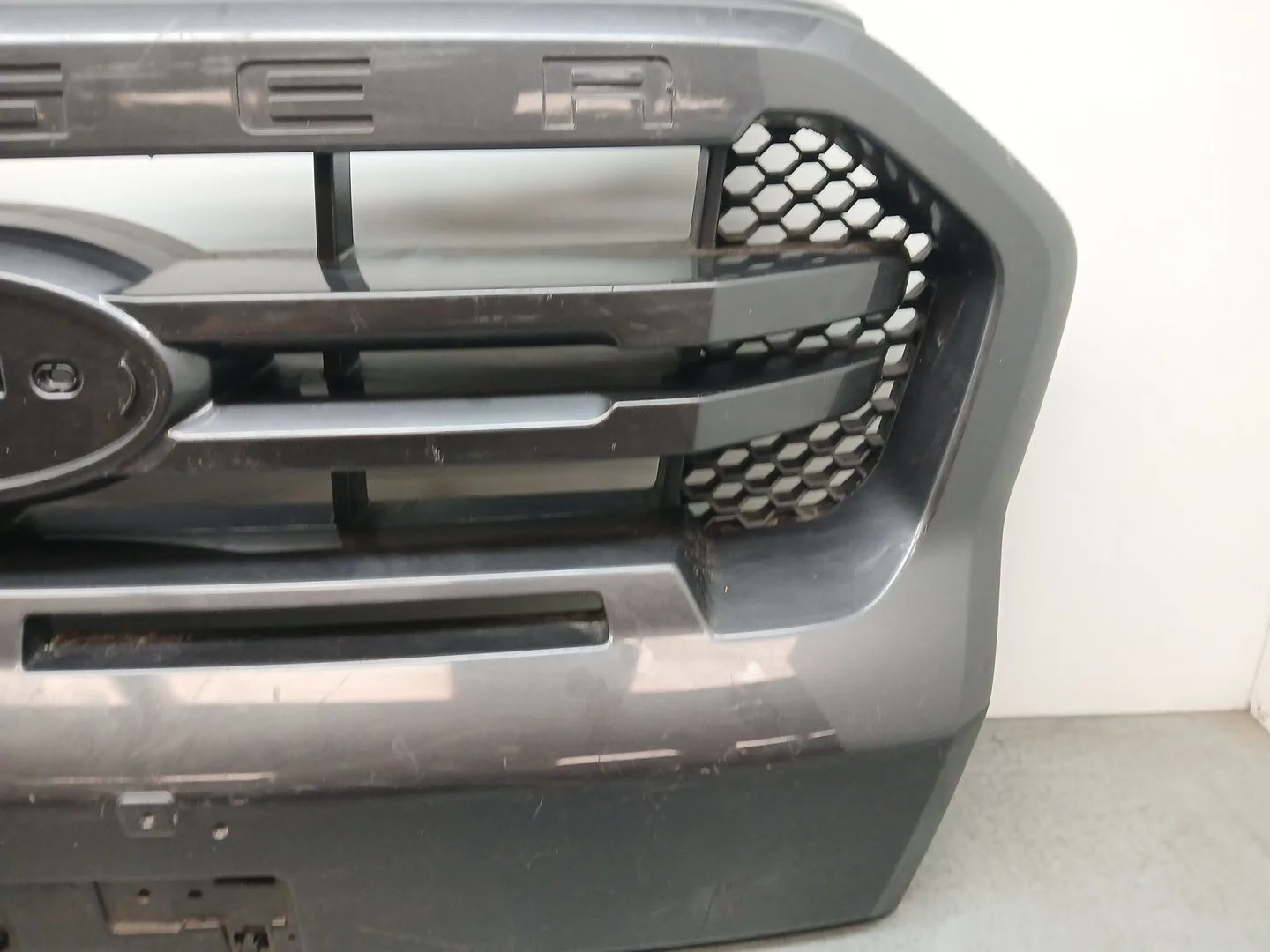 Rejilla Paragolpes Delantero para Ford Ranger (Tke)