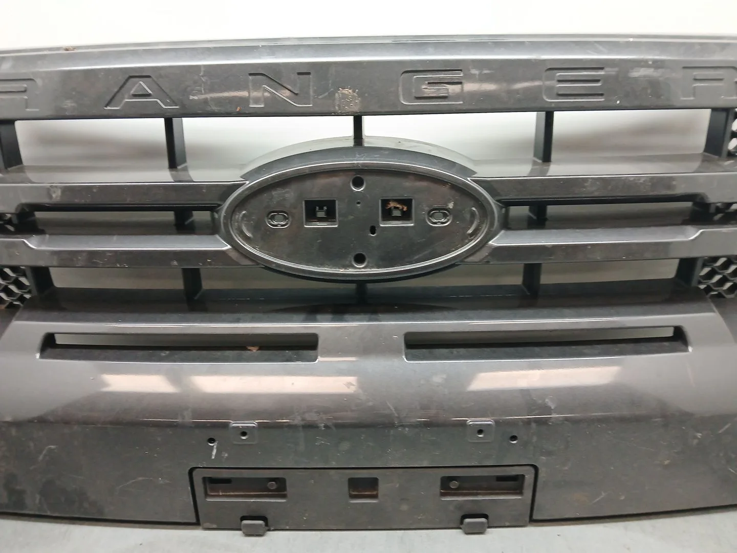 Rejilla Paragolpes Delantero para Ford Ranger (Tke)