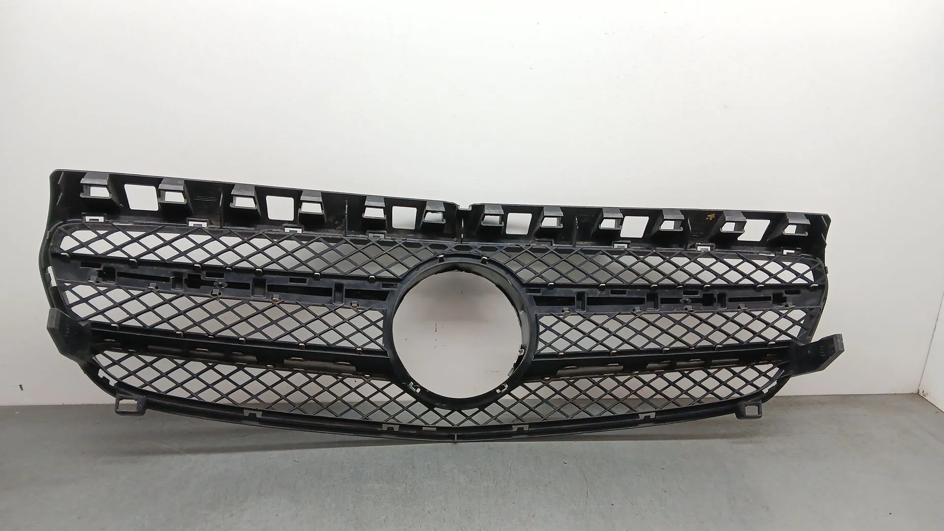 Rejilla Paragolpes Delantero para Mercedes-Benz Clase A (W176)
