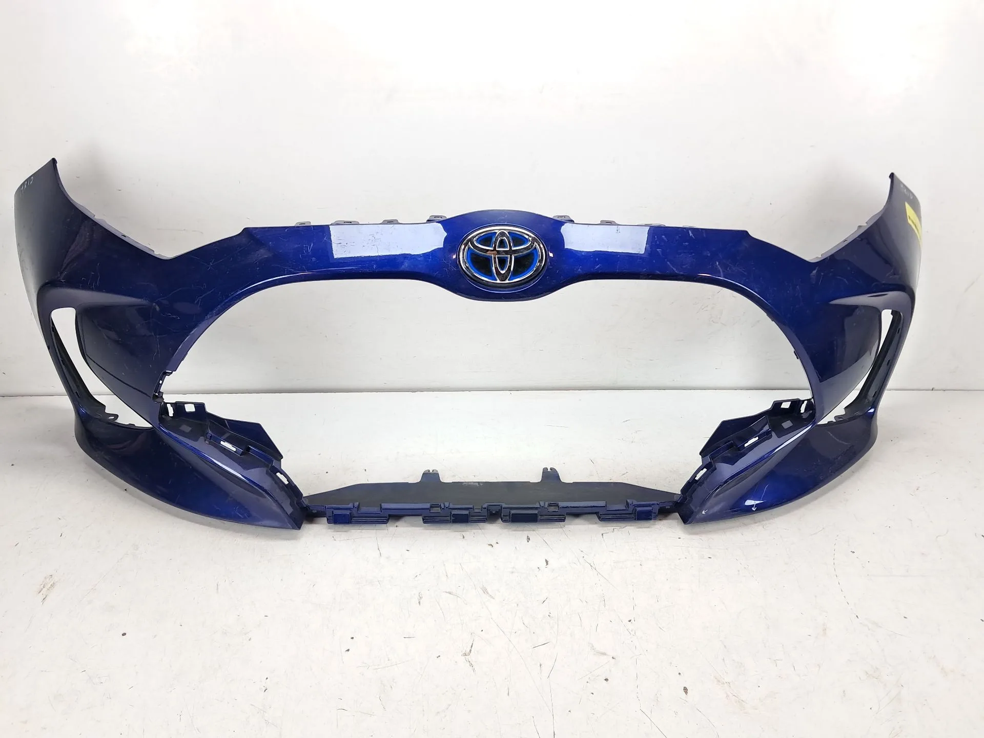 Paragolpes Delantero para Toyota Yaris Cross (Mxp_)
