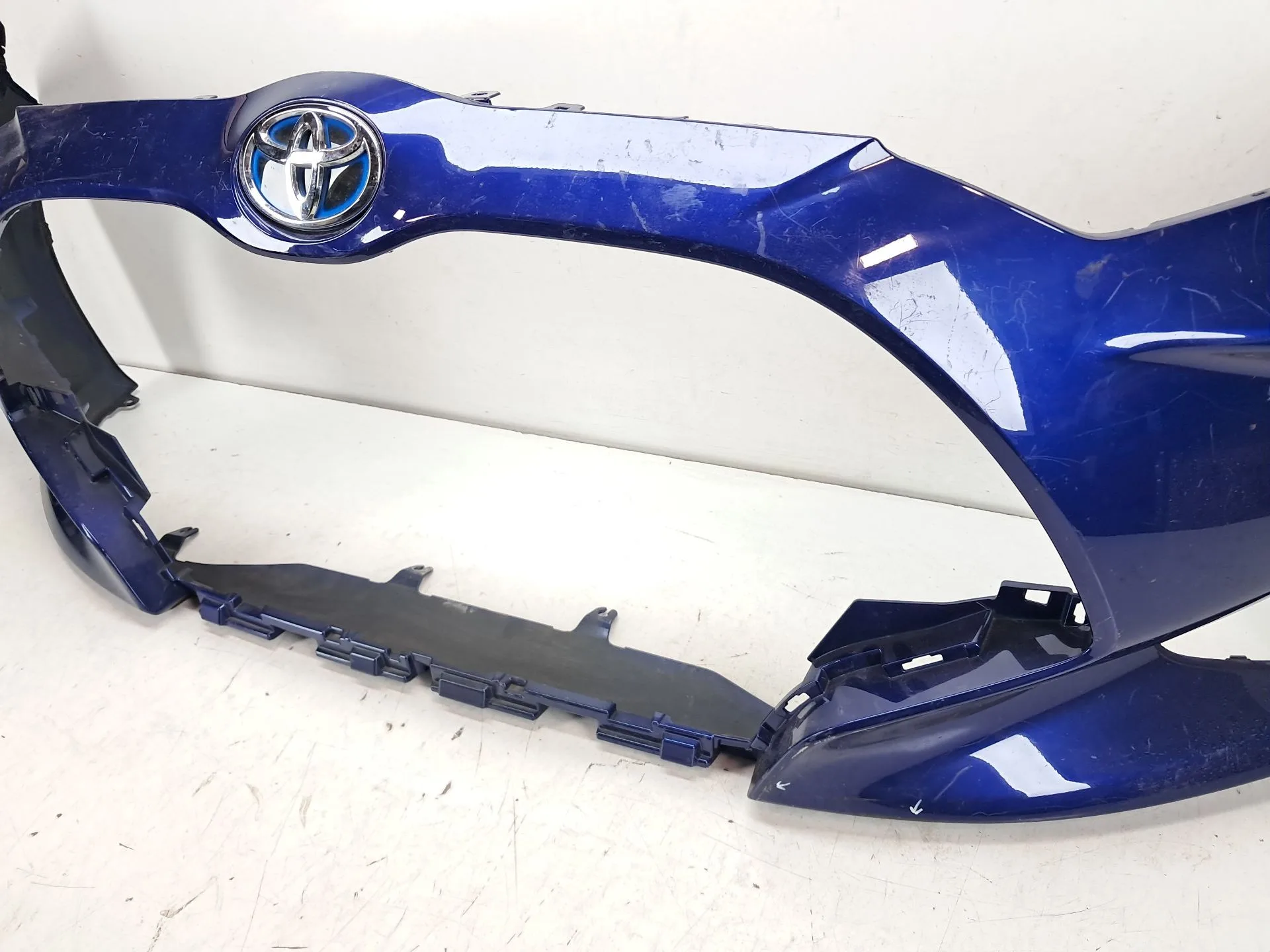 Paragolpes Delantero para Toyota Yaris Cross (Mxp_)