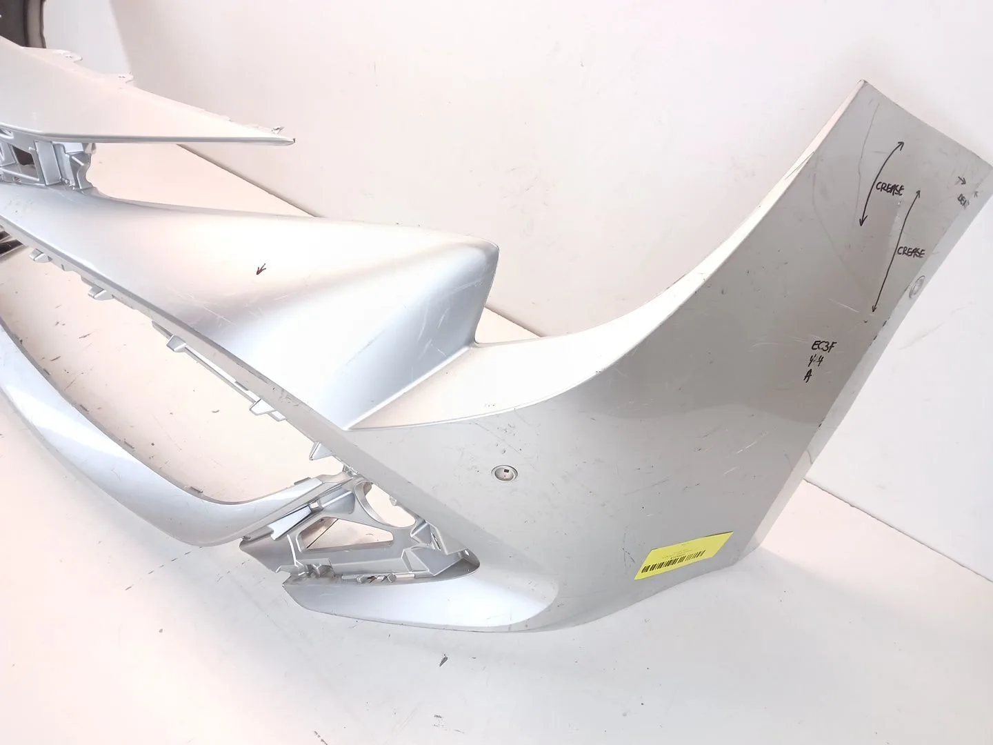 Paragolpes Delantero para Toyota Corolla (E21)