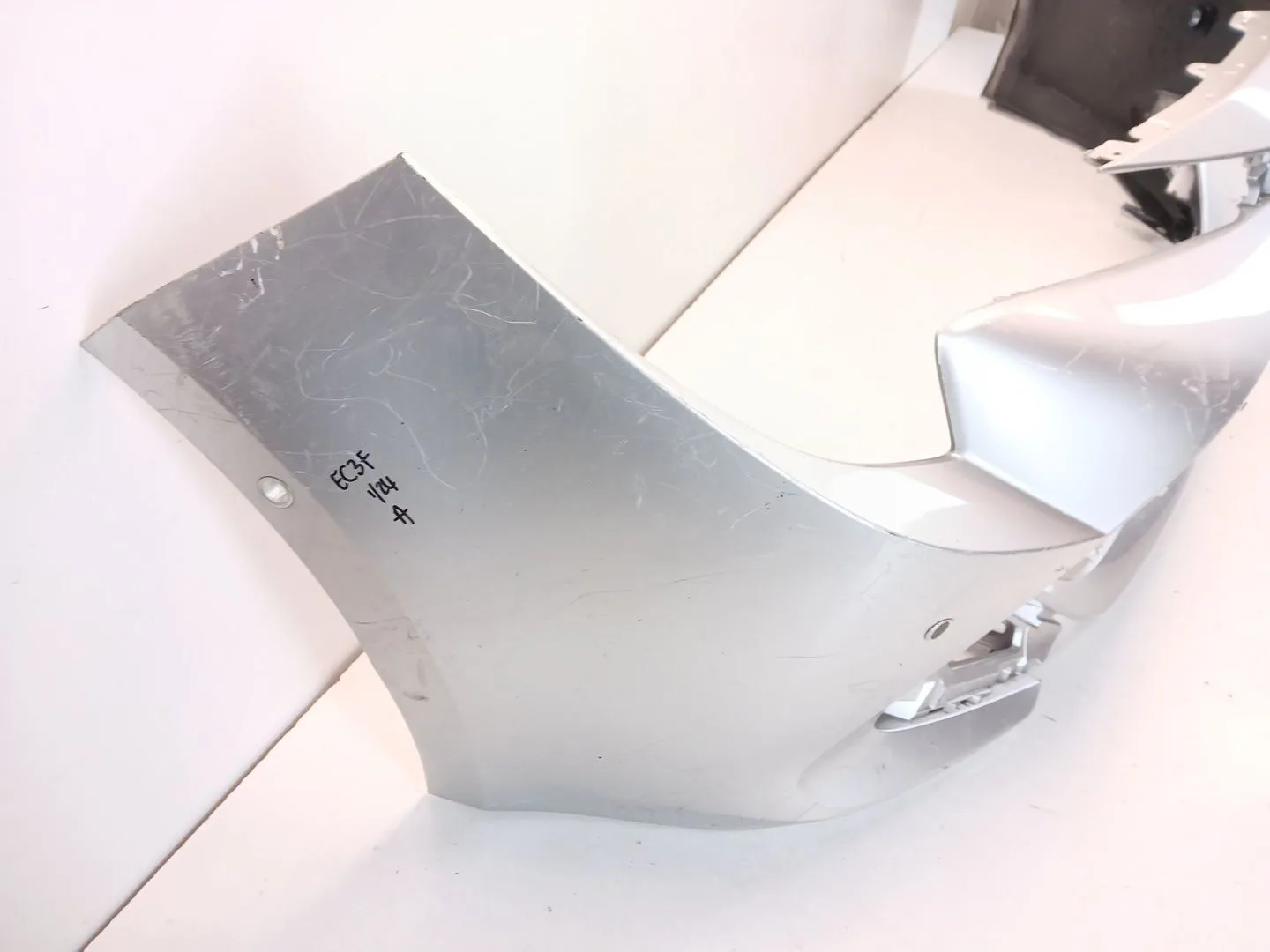 Paragolpes Delantero para Toyota Corolla (E21)
