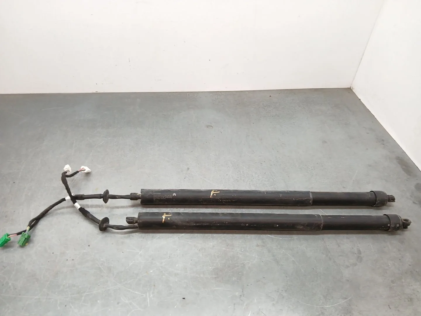 Amortiguadores Maletero / Porton para Citroën C5 Aircross