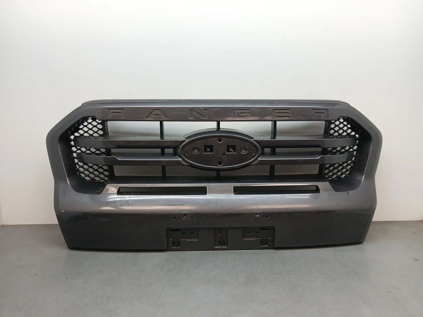 Rejilla Paragolpes Delantero para Ford Ranger (Tke)