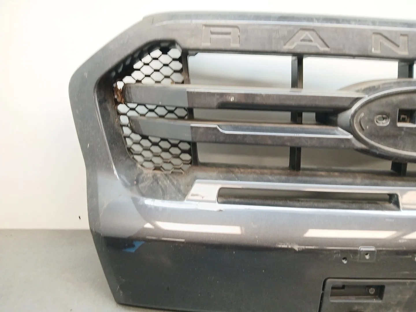 Rejilla Paragolpes Delantero para Ford Ranger (Tke)