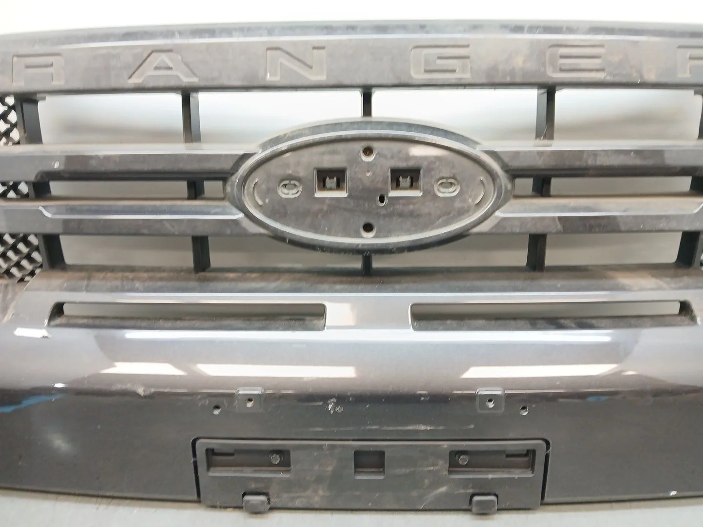 Rejilla Paragolpes Delantero para Ford Ranger (Tke)