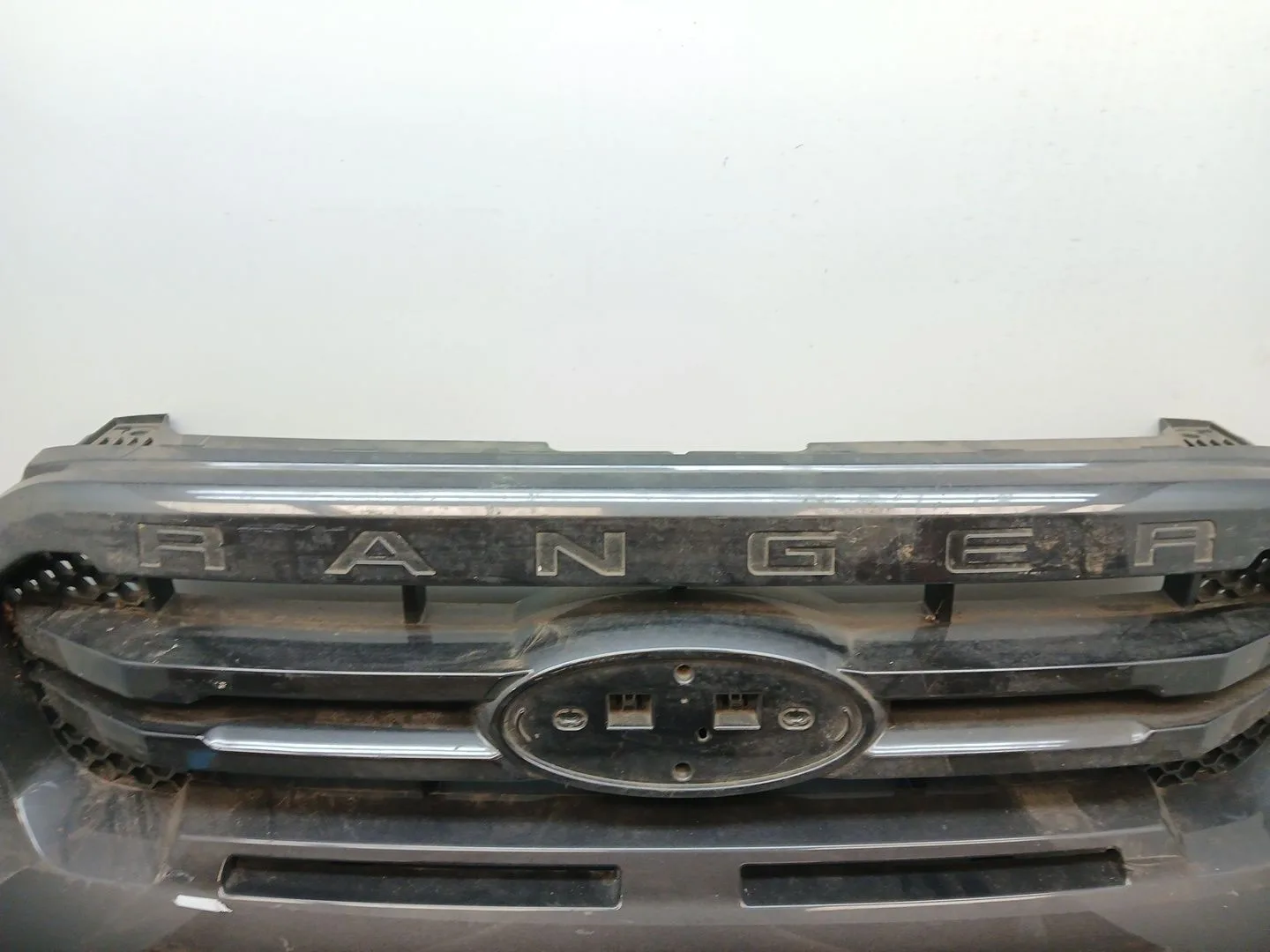 Rejilla Paragolpes Delantero para Ford Ranger (Tke)