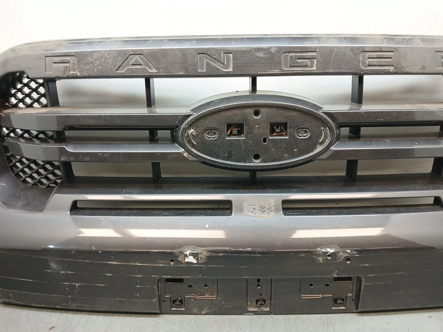 Rejilla Paragolpes Delantero para Ford Ranger (Tke)