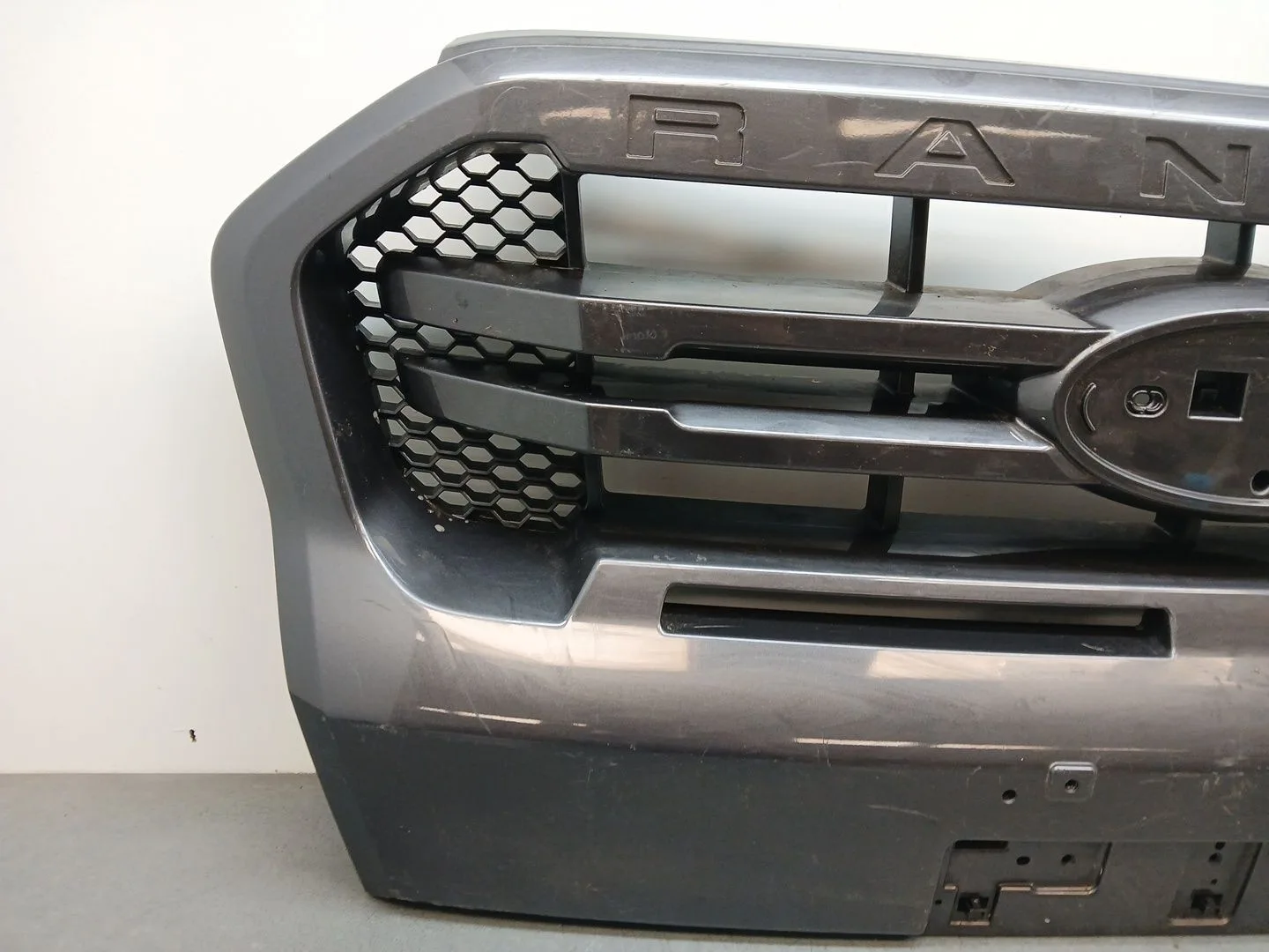 Rejilla Paragolpes Delantero para Ford Ranger (Tke)
