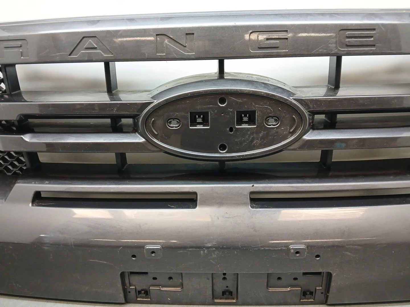 Rejilla Paragolpes Delantero para Ford Ranger (Tke)