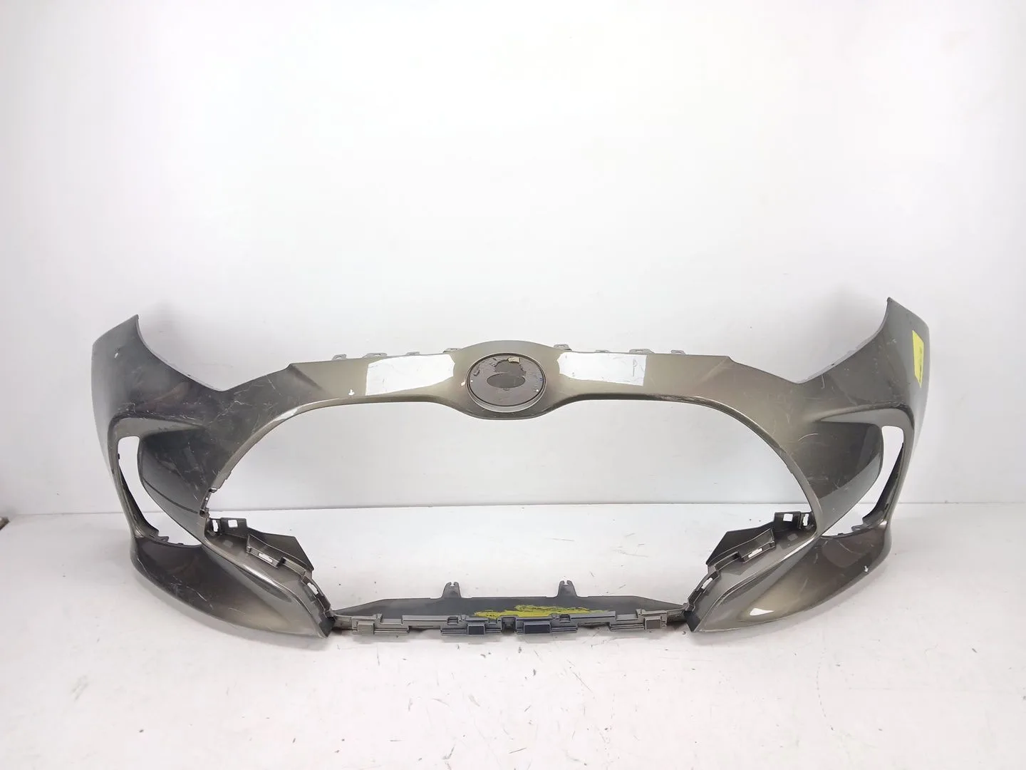Paragolpes Delantero para Toyota Yaris Cross (Mxp_)