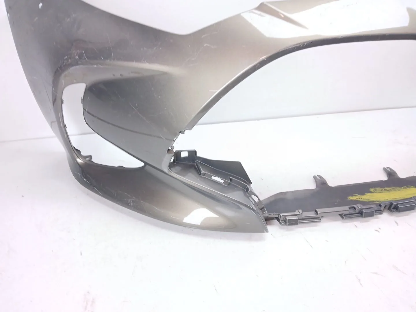 Paragolpes Delantero para Toyota Yaris Cross (Mxp_)