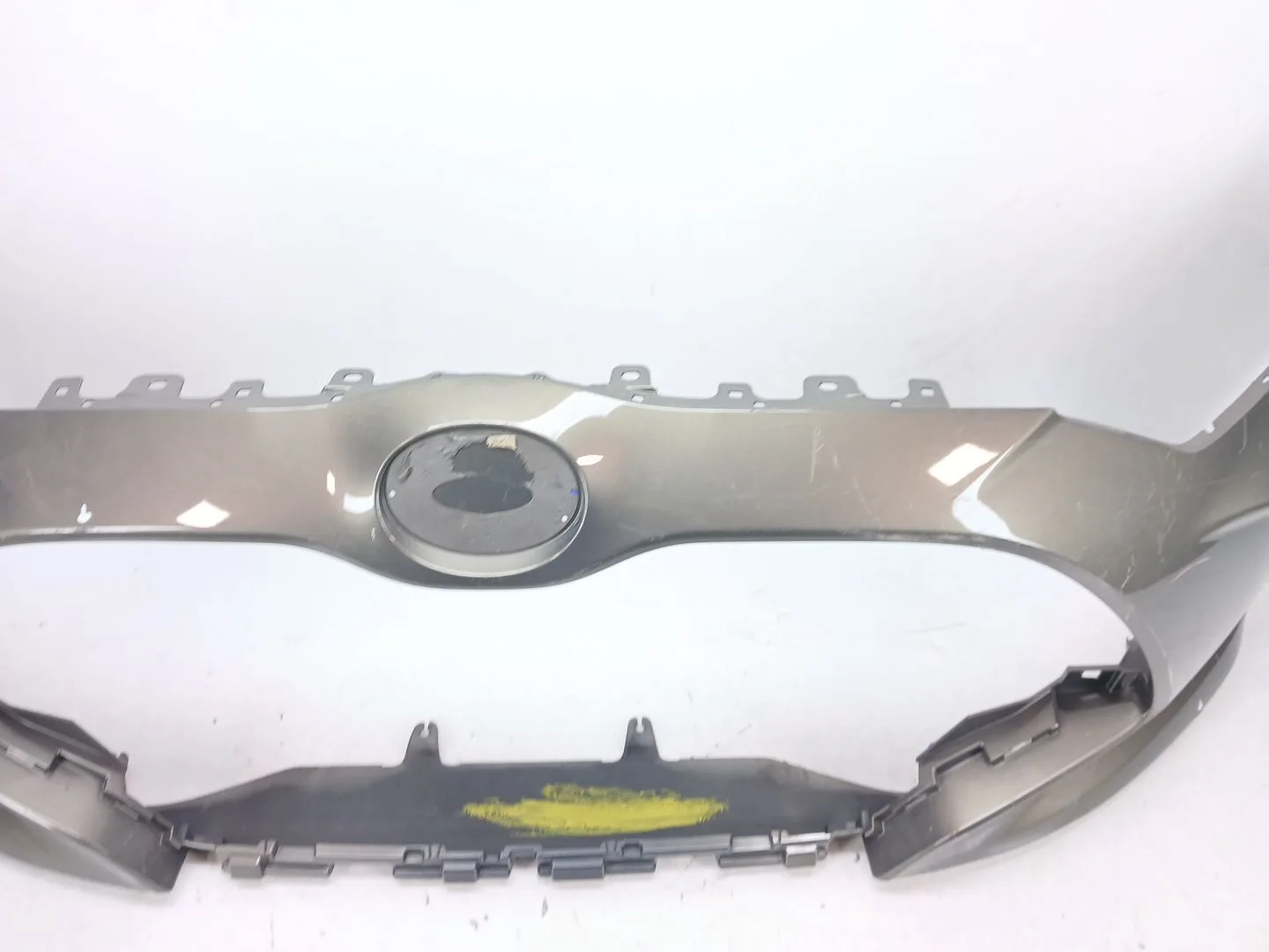 Paragolpes Delantero para Toyota Yaris Cross (Mxp_)