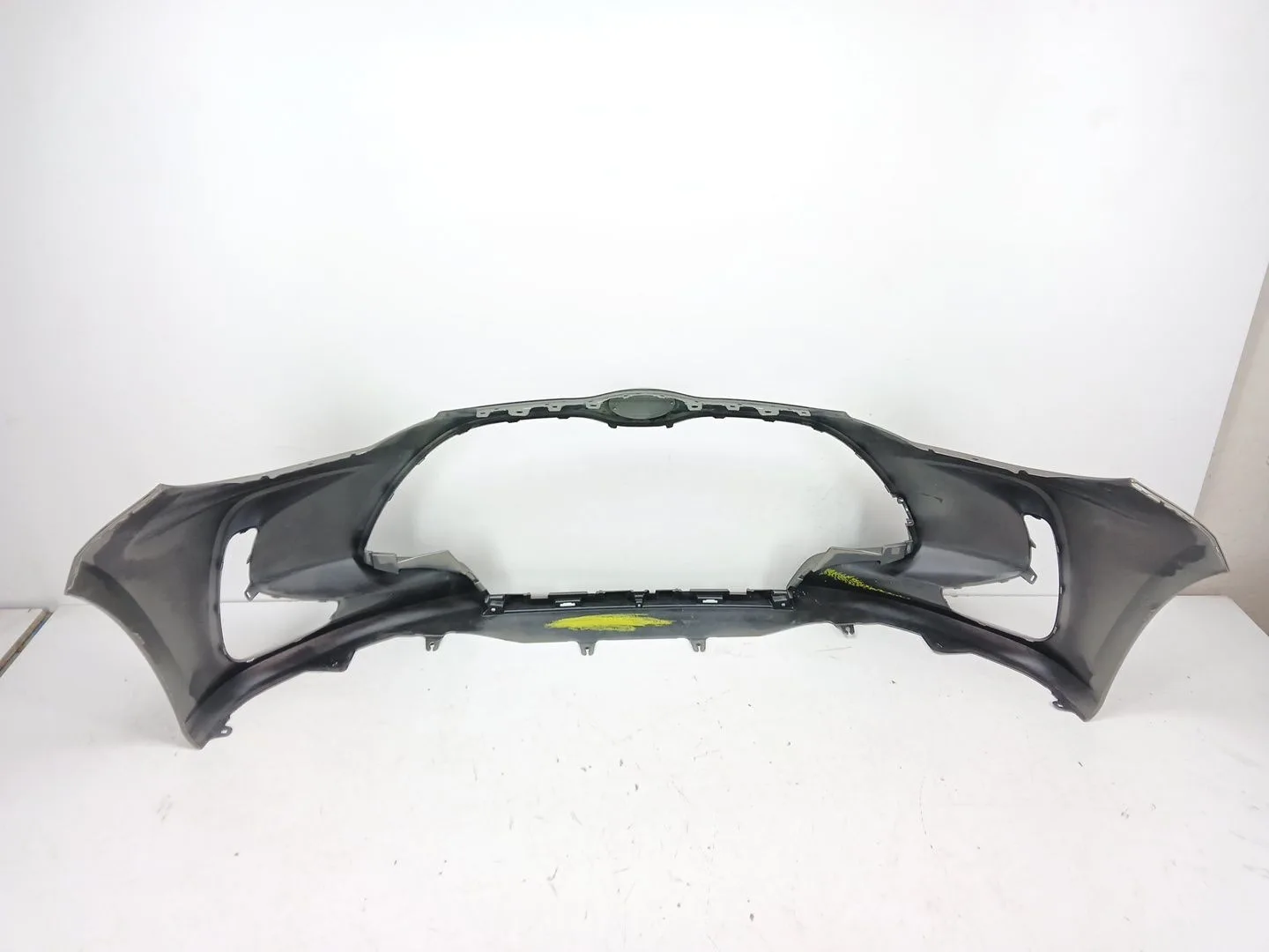 Paragolpes Delantero para Toyota Yaris Cross (Mxp_)