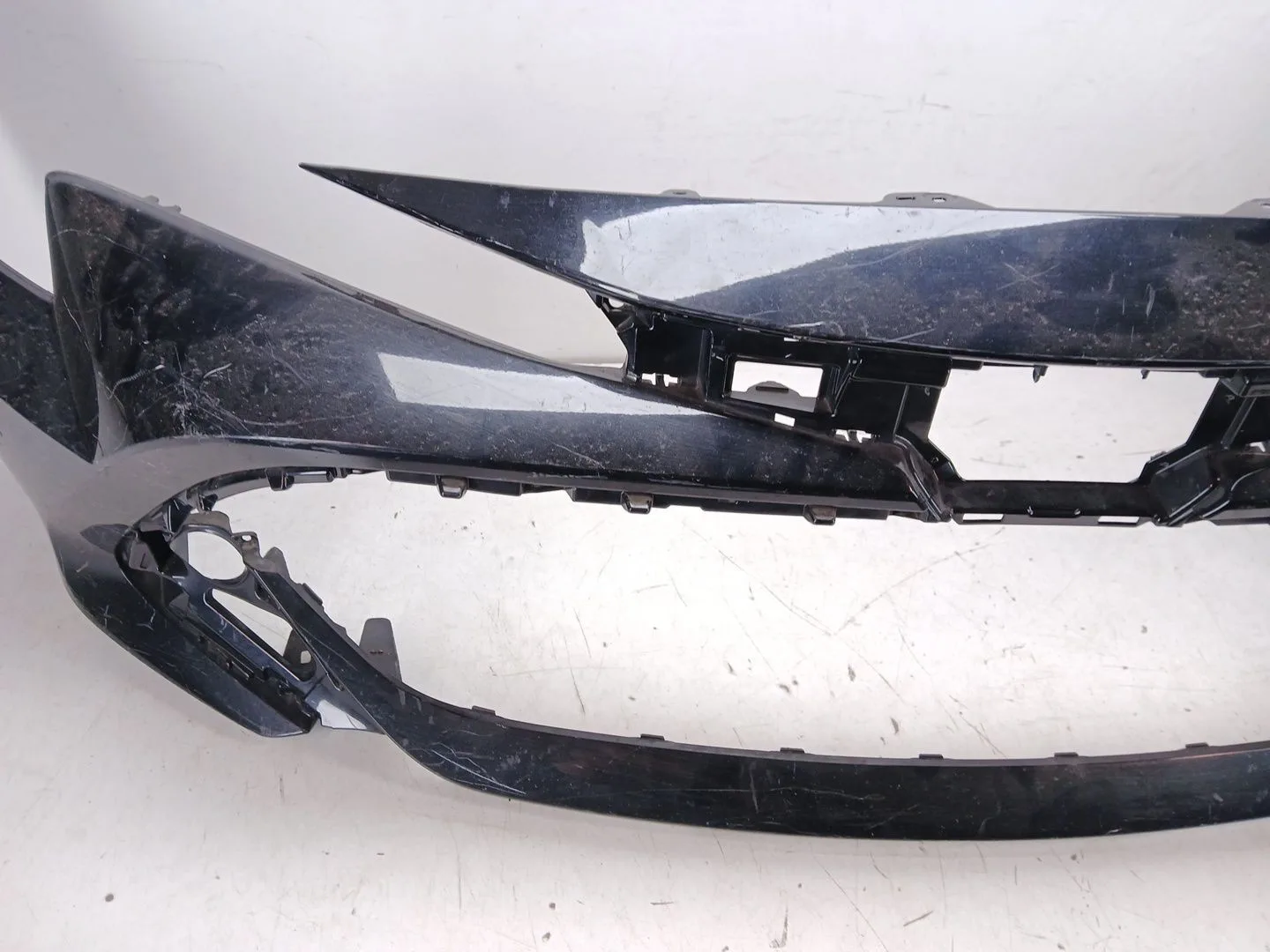 Paragolpes Delantero para Toyota Corolla (E21)