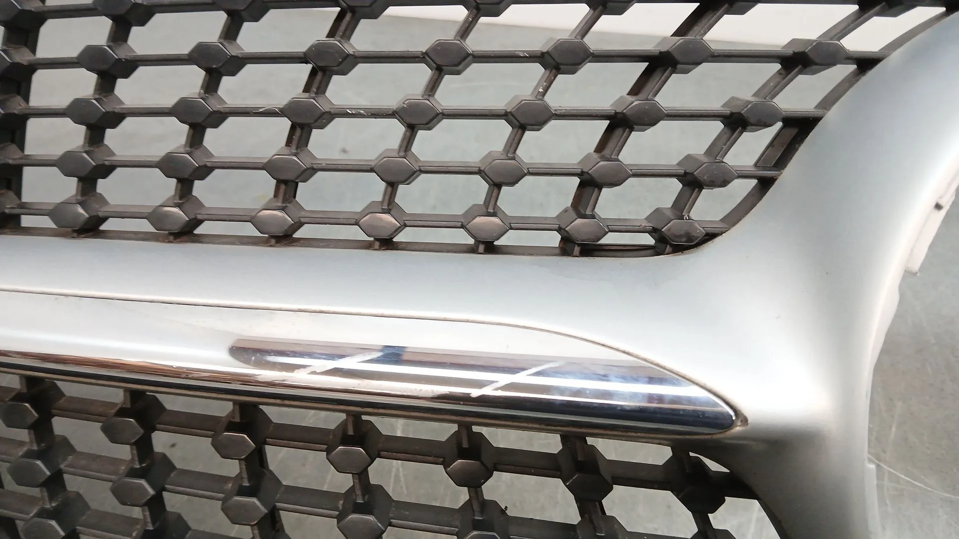 Rejilla Paragolpes Delantero para Mercedes-Benz Clase A (W176)