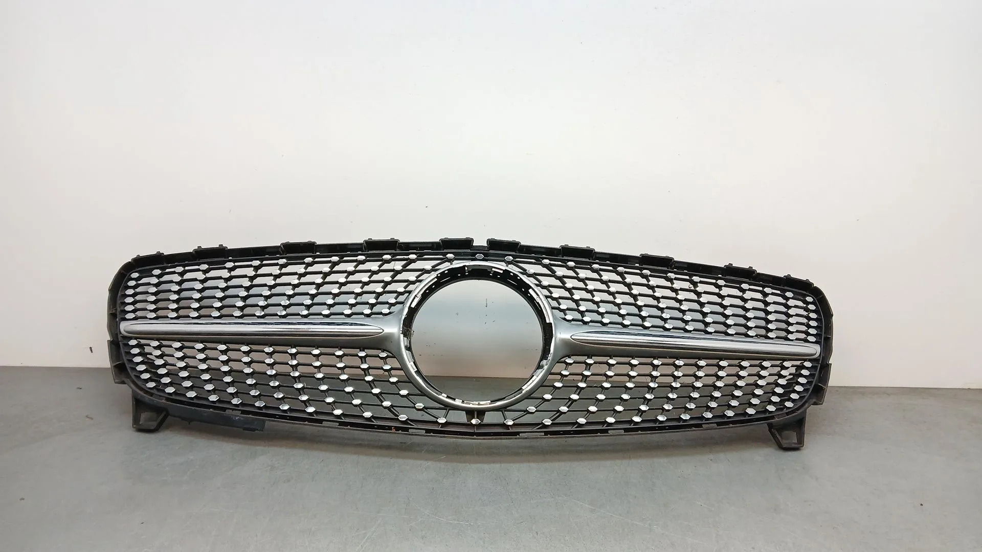 Rejilla Paragolpes Delantero para Mercedes-Benz Clase A (W176)