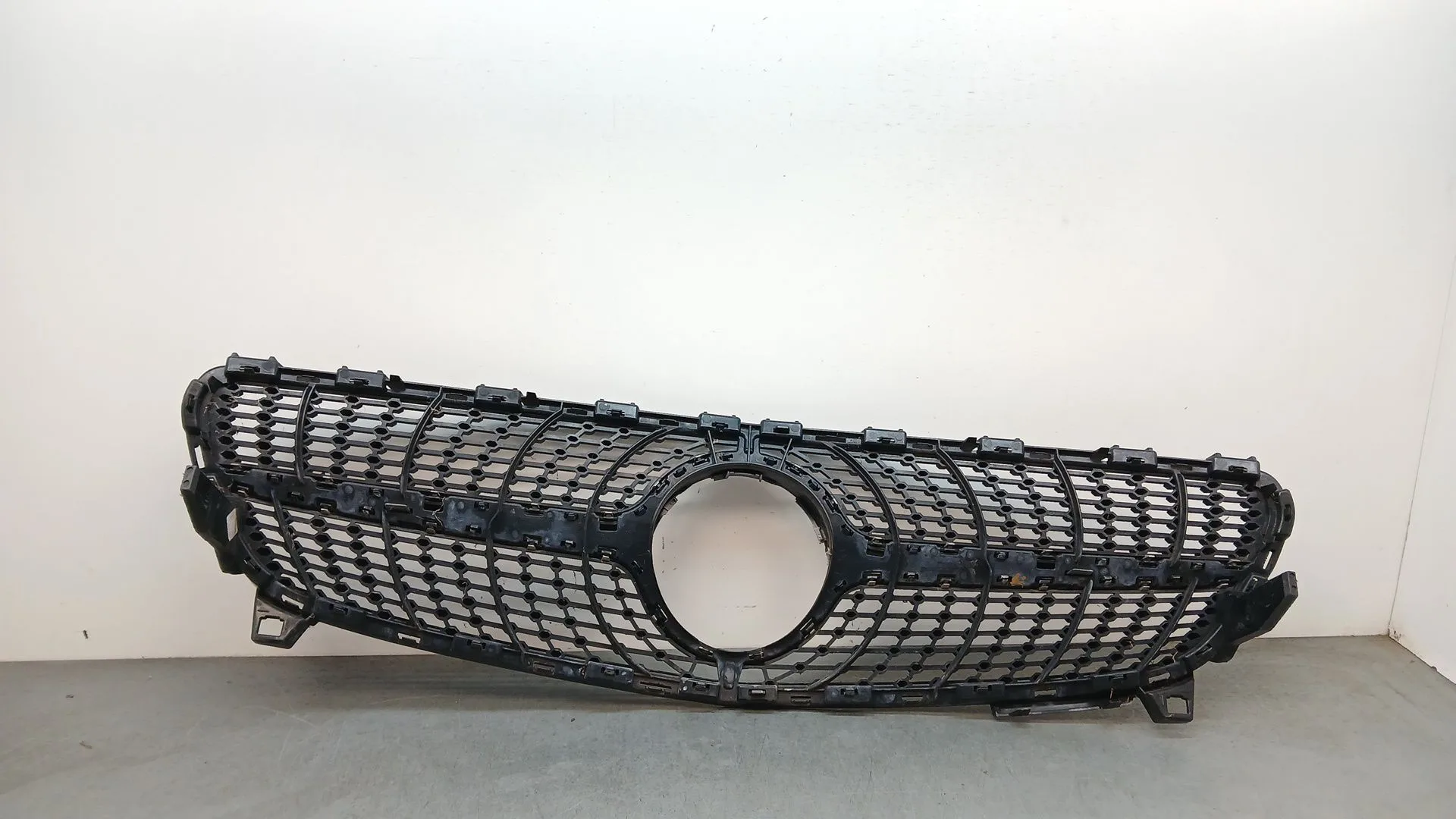 Rejilla Paragolpes Delantero para Mercedes-Benz Clase A (W176)