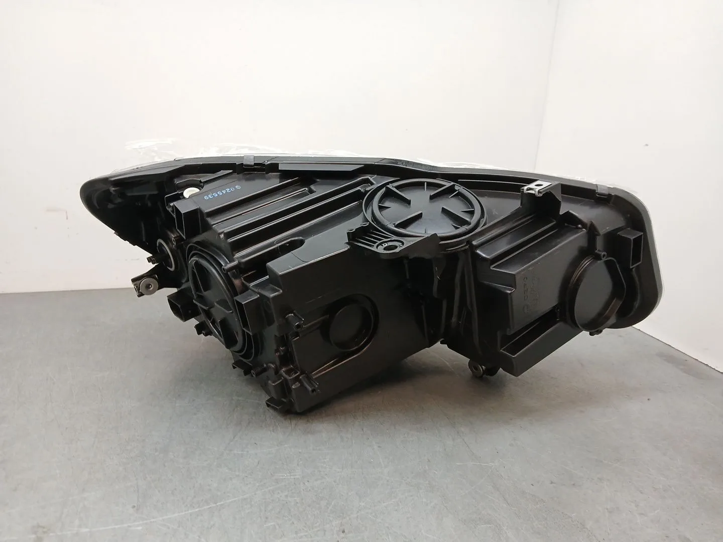 Faro Izquierdo para Bmw 1 (F21)