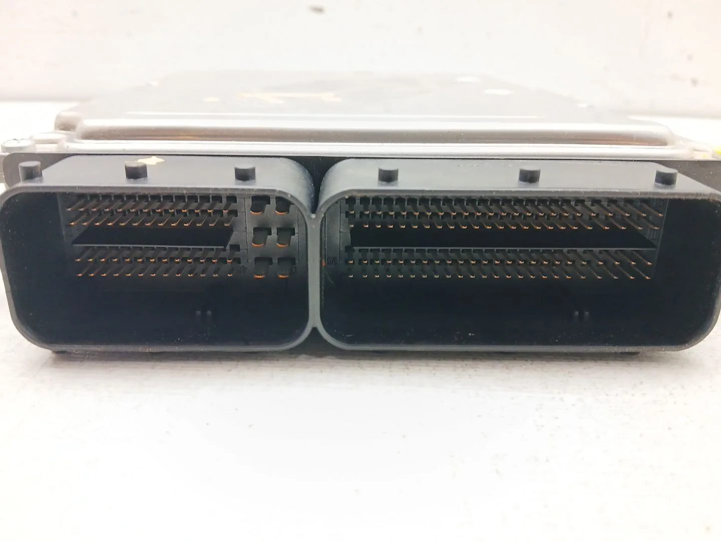 Centralita Motor Uce para Bmw X3 (E83)