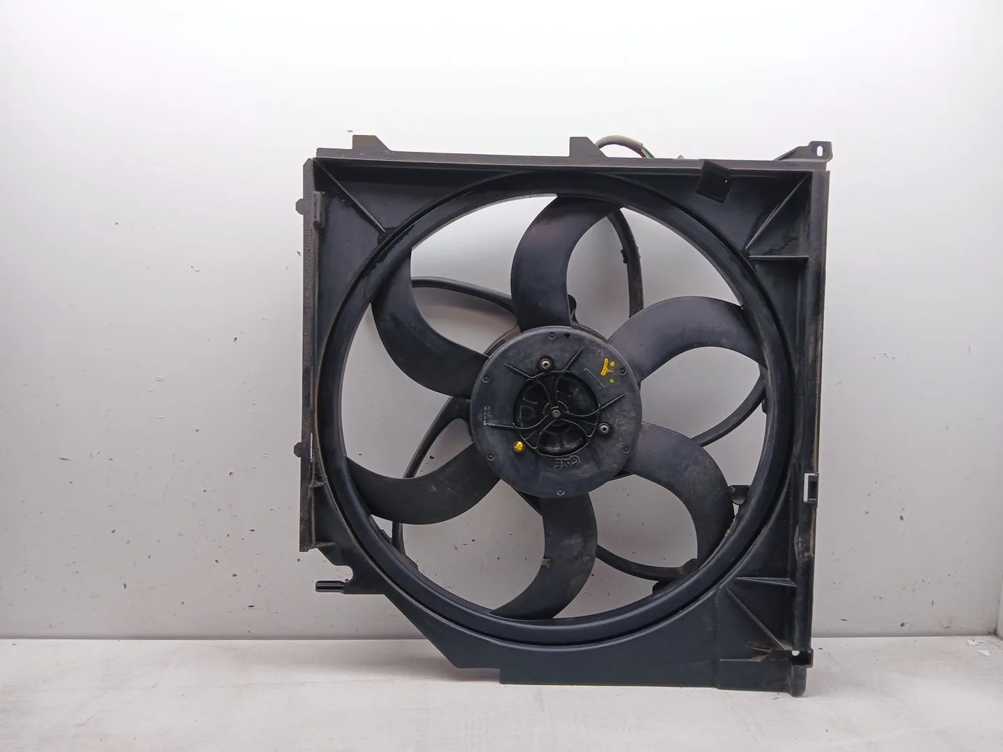 Electroventilador para Bmw X3 (E83)