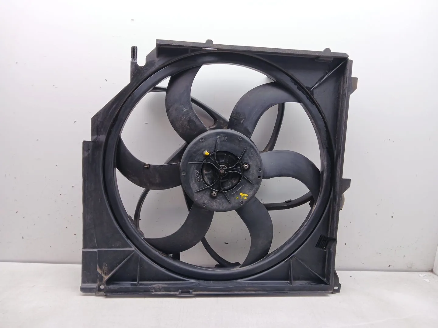 Electroventilador para Bmw X3 (E83)