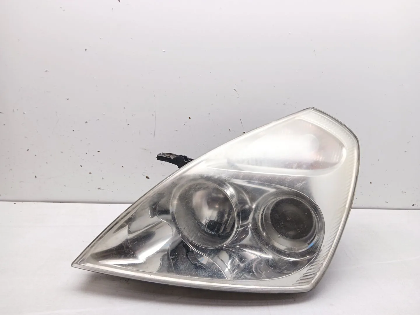 Faro Izquierdo para Kia Carnival / Grand Carnival Iii (Vq)