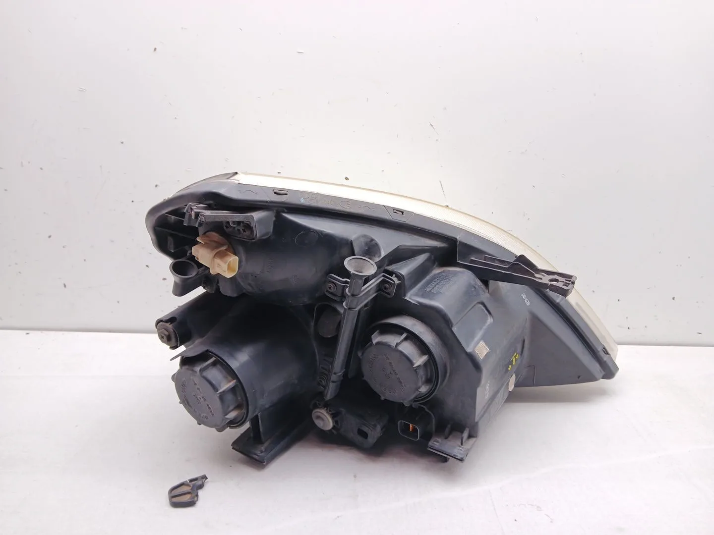 Faro Izquierdo para Kia Carnival / Grand Carnival Iii (Vq)