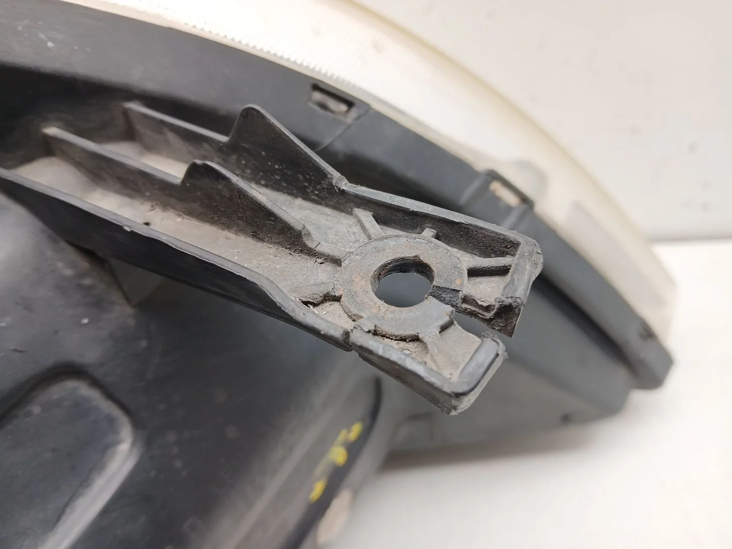 Faro Izquierdo para Kia Carnival / Grand Carnival Iii (Vq)