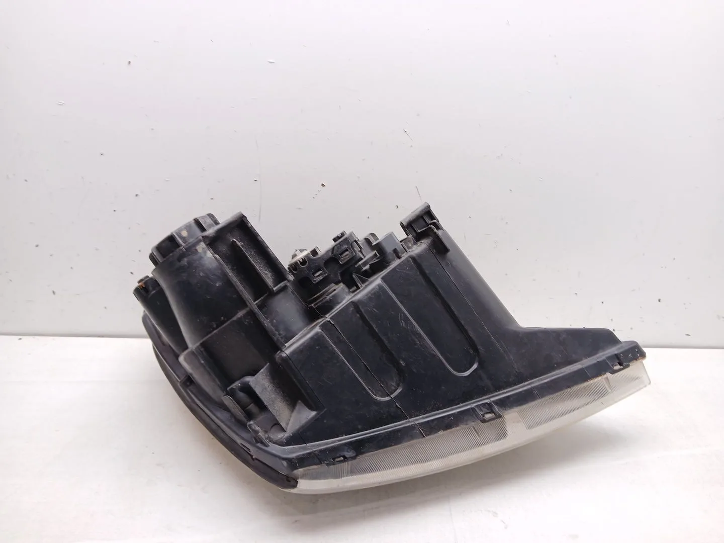 Faro Izquierdo para Kia Carnival / Grand Carnival Iii (Vq)
