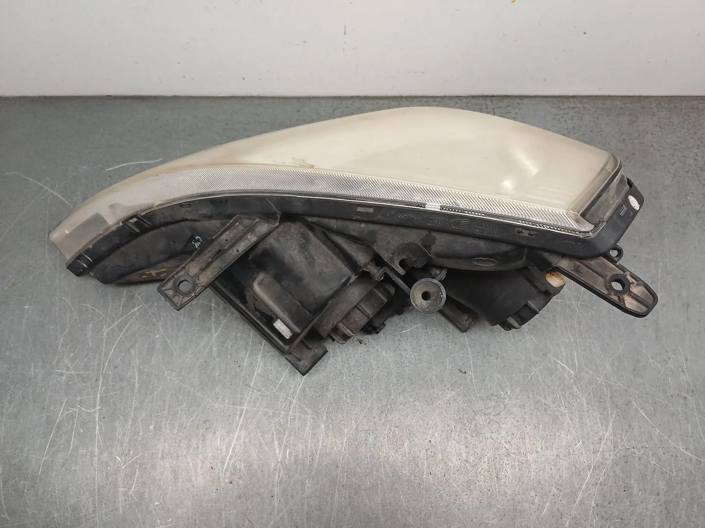 Faro Derecho para Kia Carnival / Grand Carnival Iii (Vq)