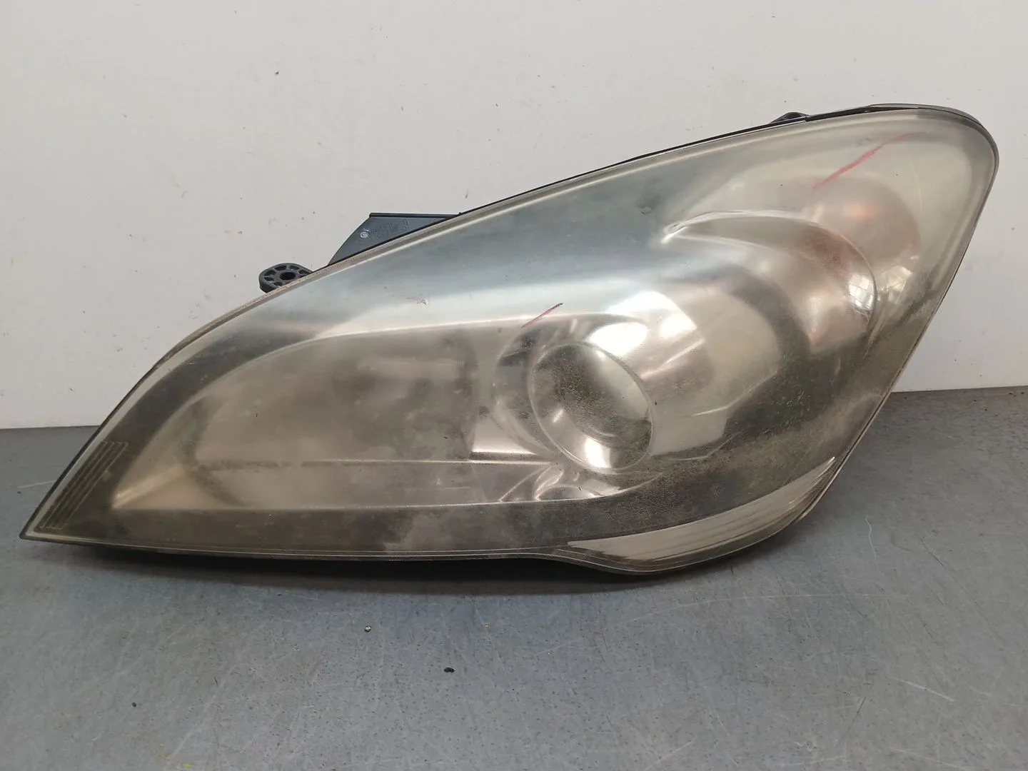 Faro Izquierdo para Kia Cee'd Hatchback (Ed)