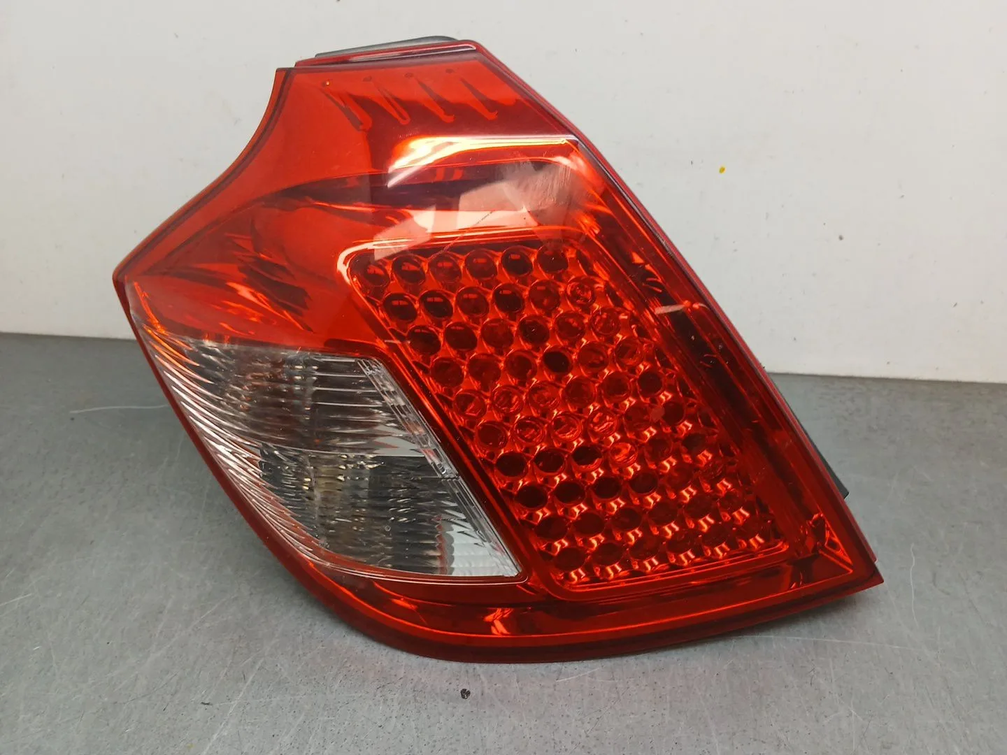 Piloto Trasero Izquierdo para Kia Cee'd Hatchback (Ed)