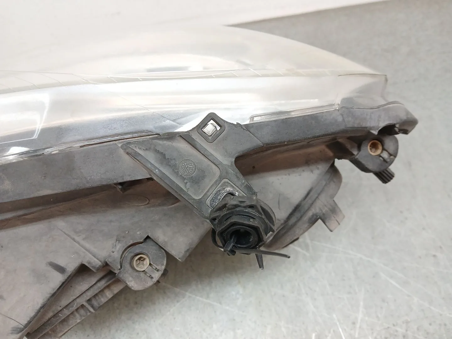 Faro Derecho para Volkswagen Polo Iv (9N_, 9A_)