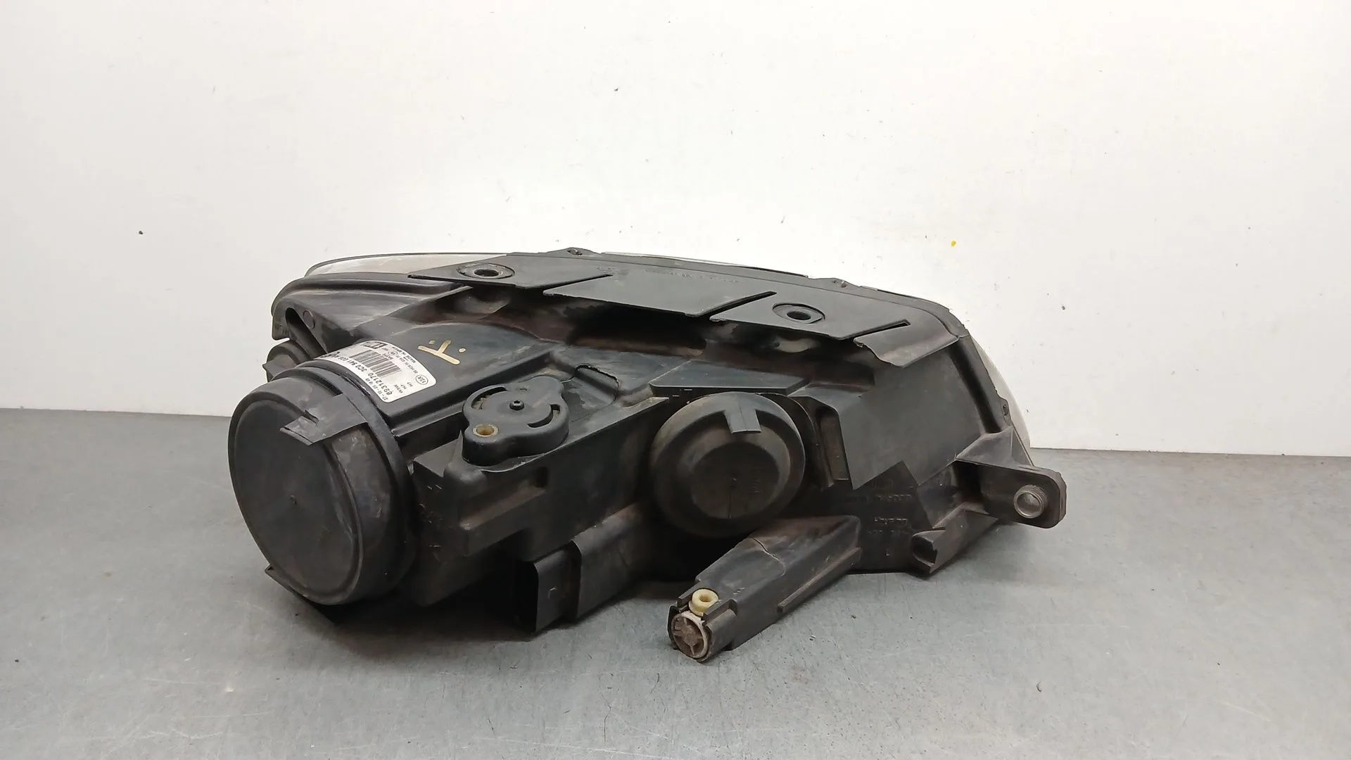 Faro Izquierdo para Volkswagen Passat B6 (3C2)