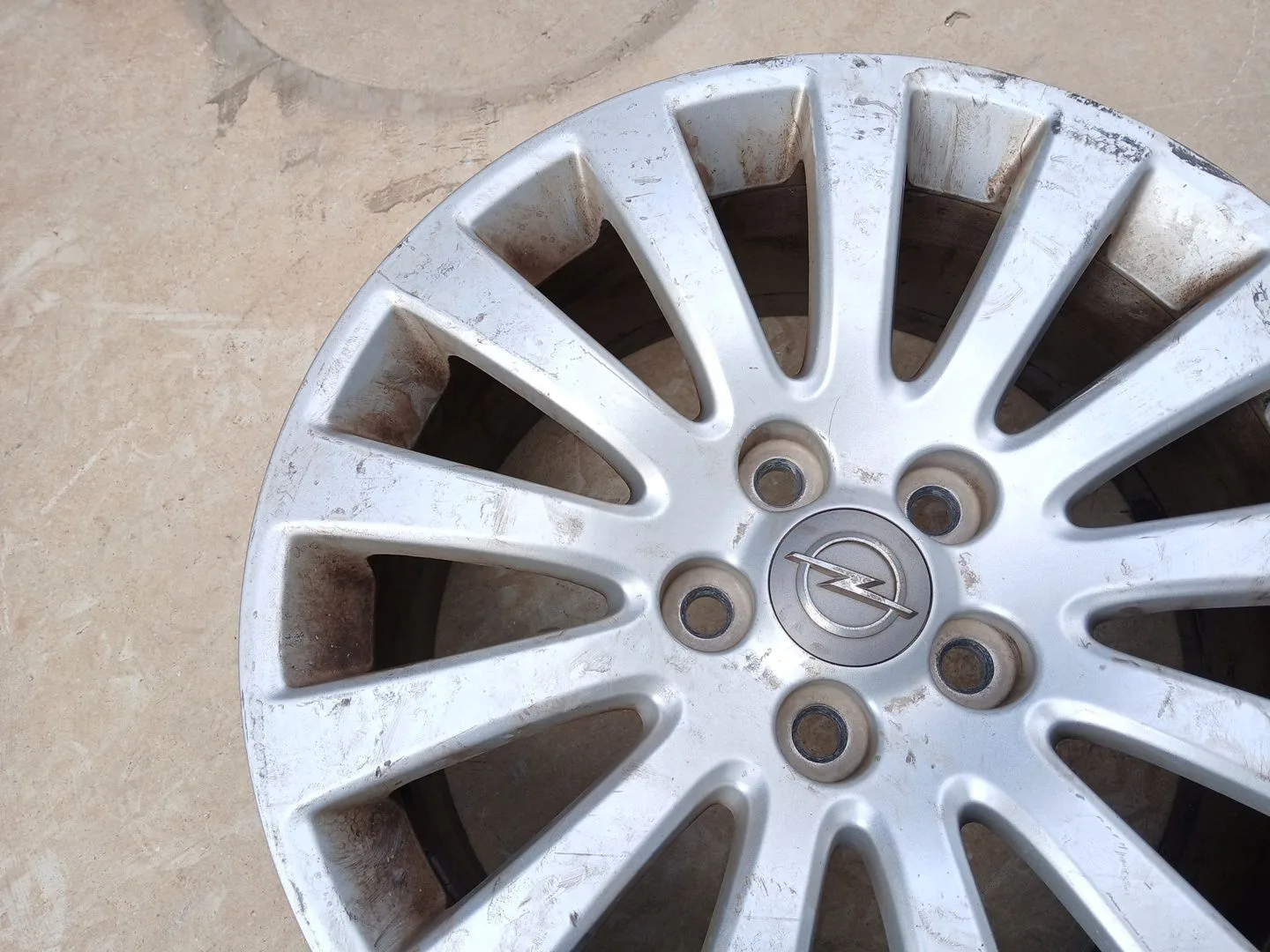 Llanta Delantera Derecha para Opel Insignia A (G09)