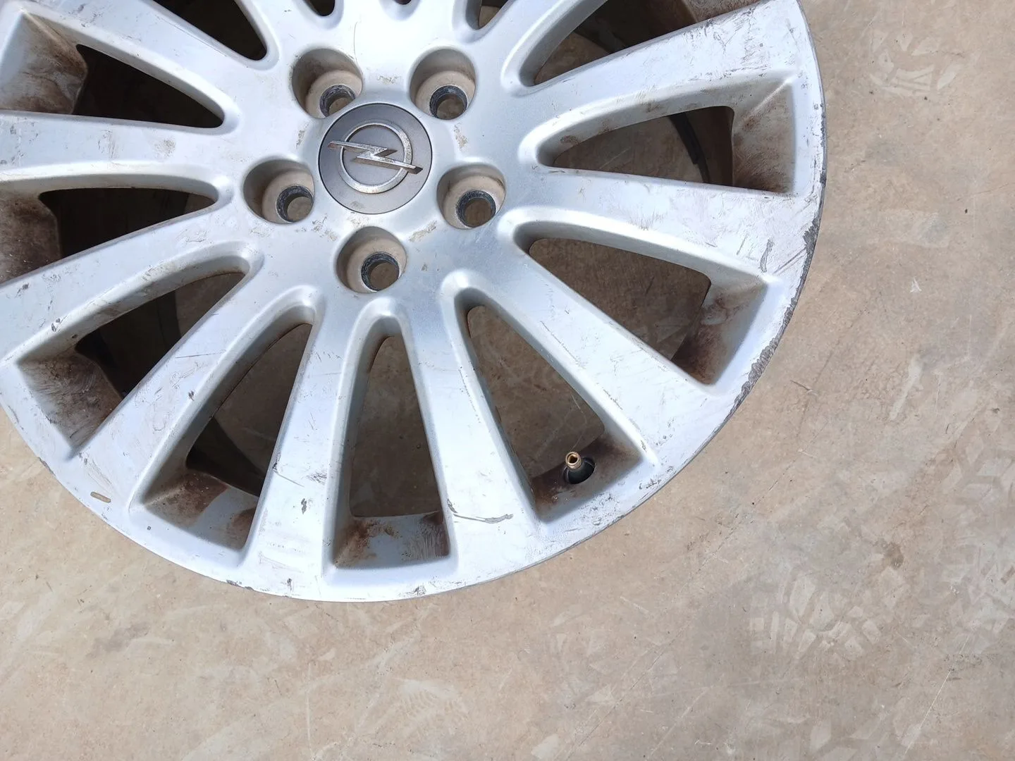 Llanta Delantera Derecha para Opel Insignia A (G09)