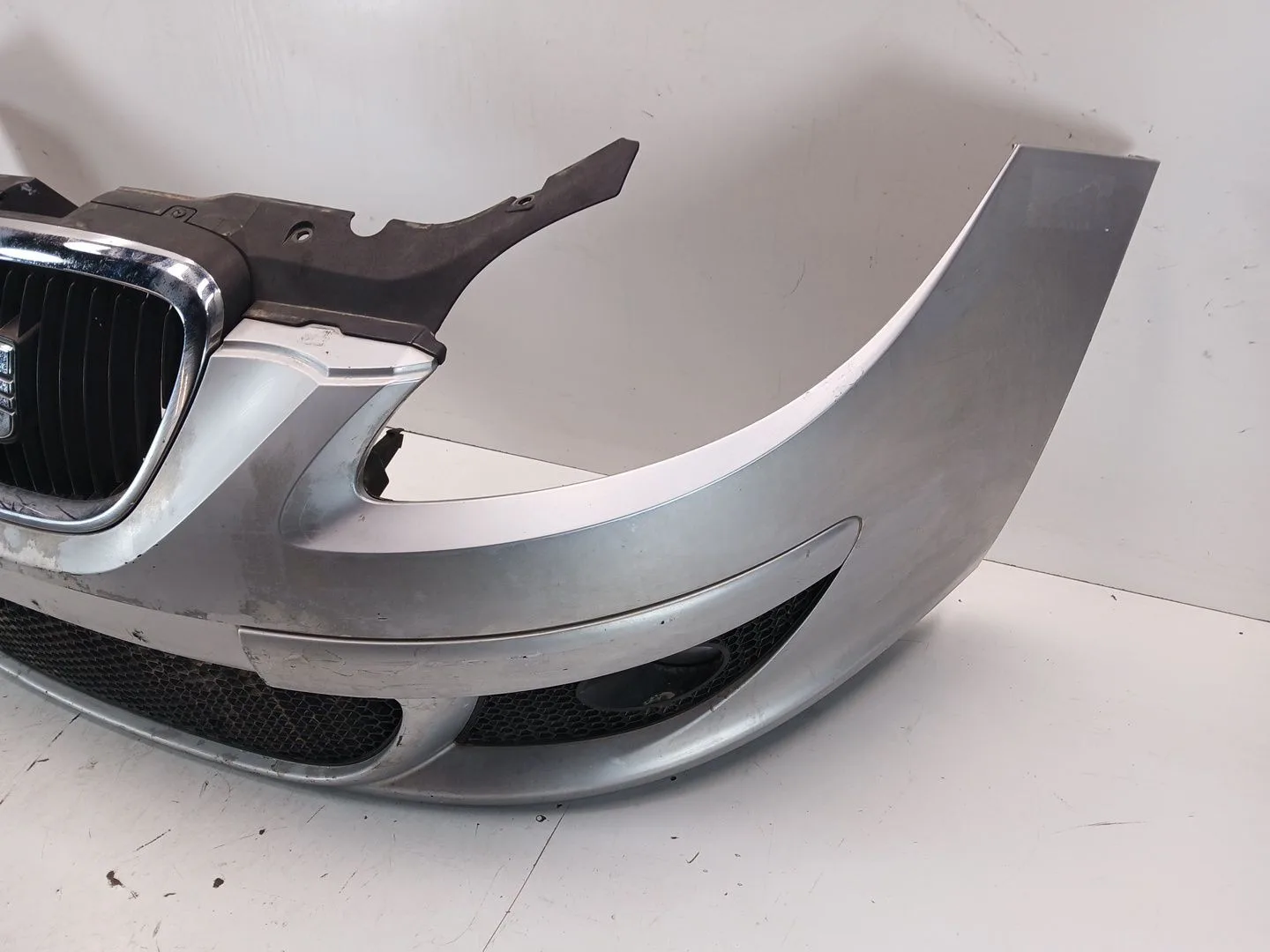 Paragolpes Delantero para Seat Toledo Iii (5P2)