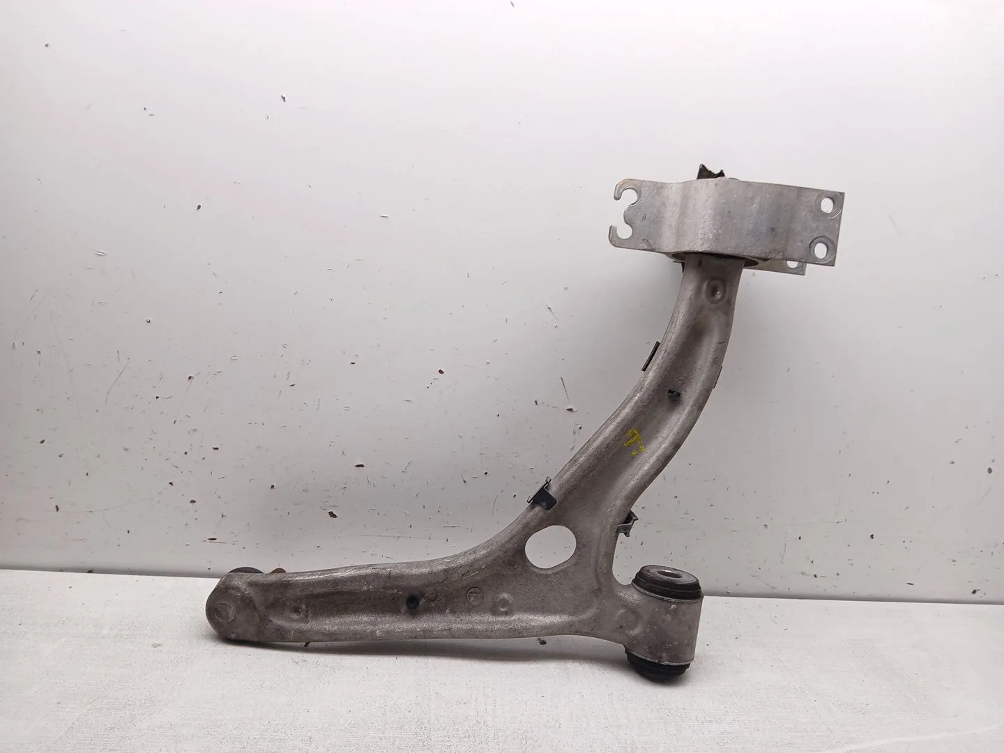 Brazo Suspension Inferior Delantero Izquierdo para Mercedes-Benz Clase B (W246)