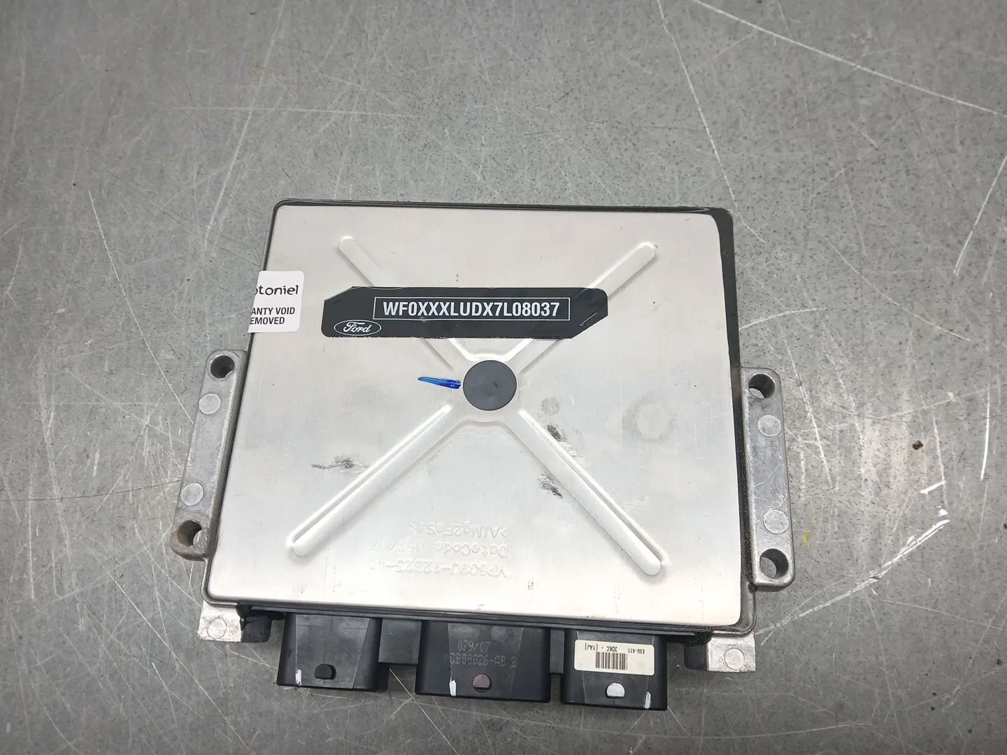 Centralita Motor Uce para Ford Focus Ii Descapotable