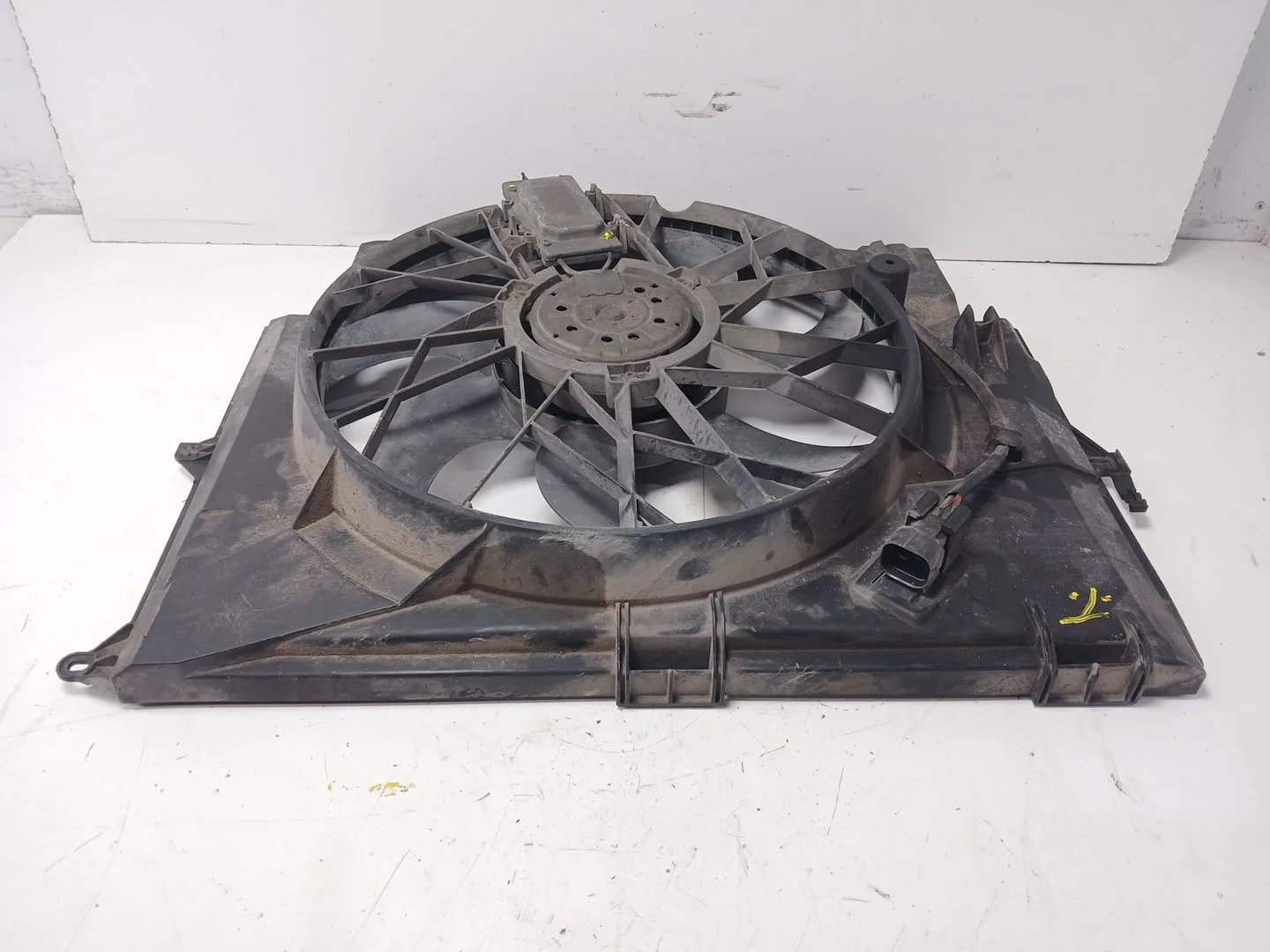 Electroventilador para Bmw 1 (E87)