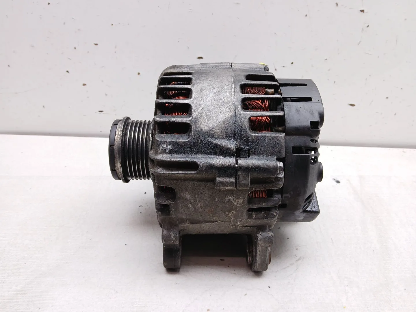 Alternador para Audi A5 (8T3)