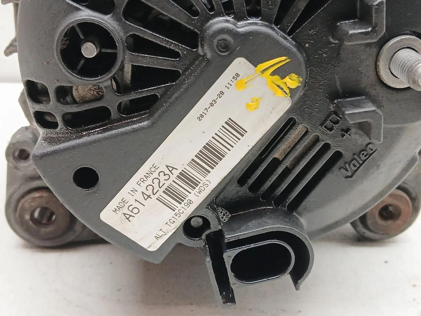 Alternador para Audi A5 (8T3)