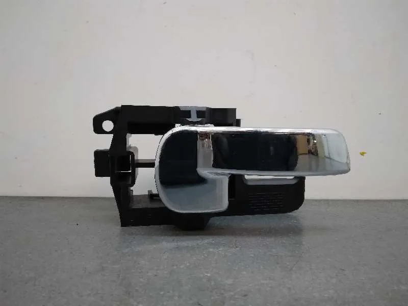 Maneta Interior Delantera Derecha para Nissan Qashqai (J10)