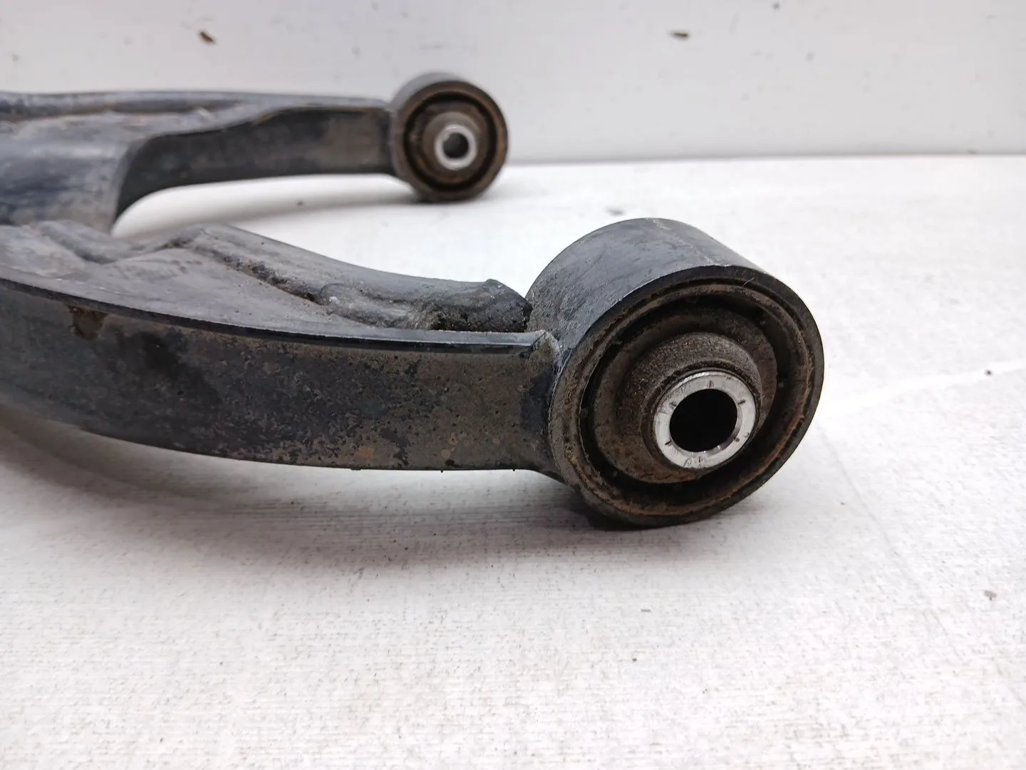 Brazo Suspension Superior Trasero Derecho para Kia Opirus (Gh)