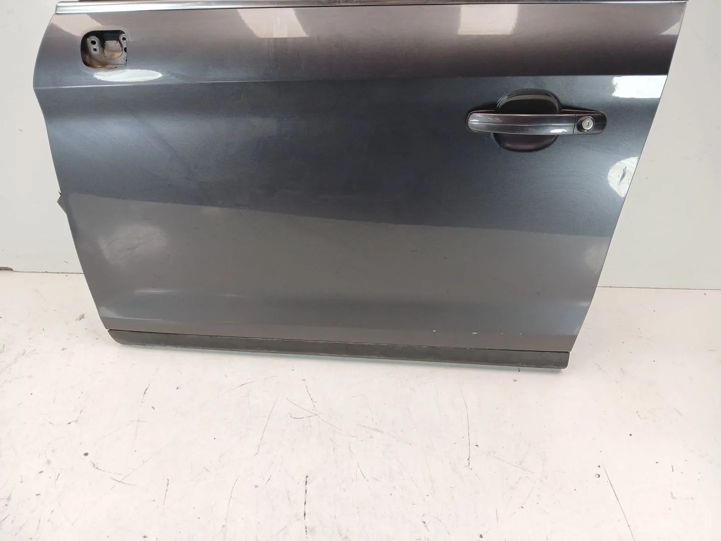 Puerta Delantera Izquierda para Ford Kuga I