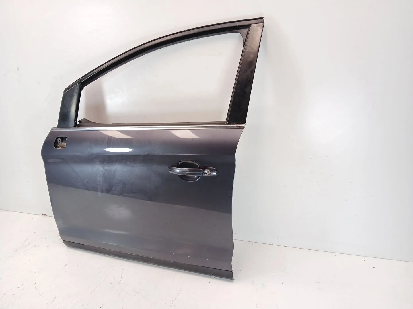 Puerta Delantera Izquierda para Ford Kuga I
